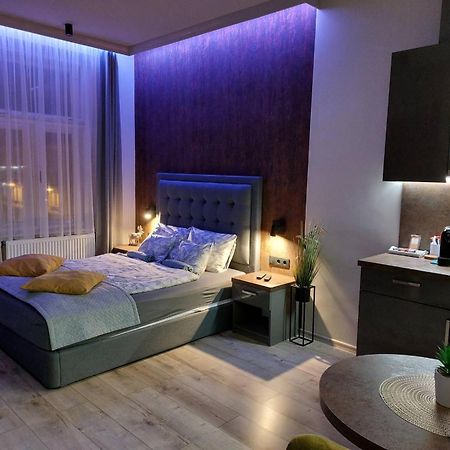 Silver Dawn Apartments Сегед Екстериор снимка