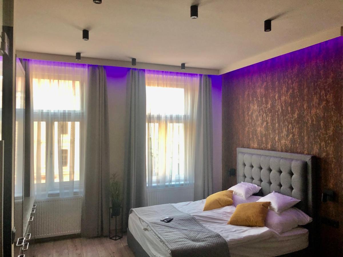 Silver Dawn Apartments Сегед Екстериор снимка