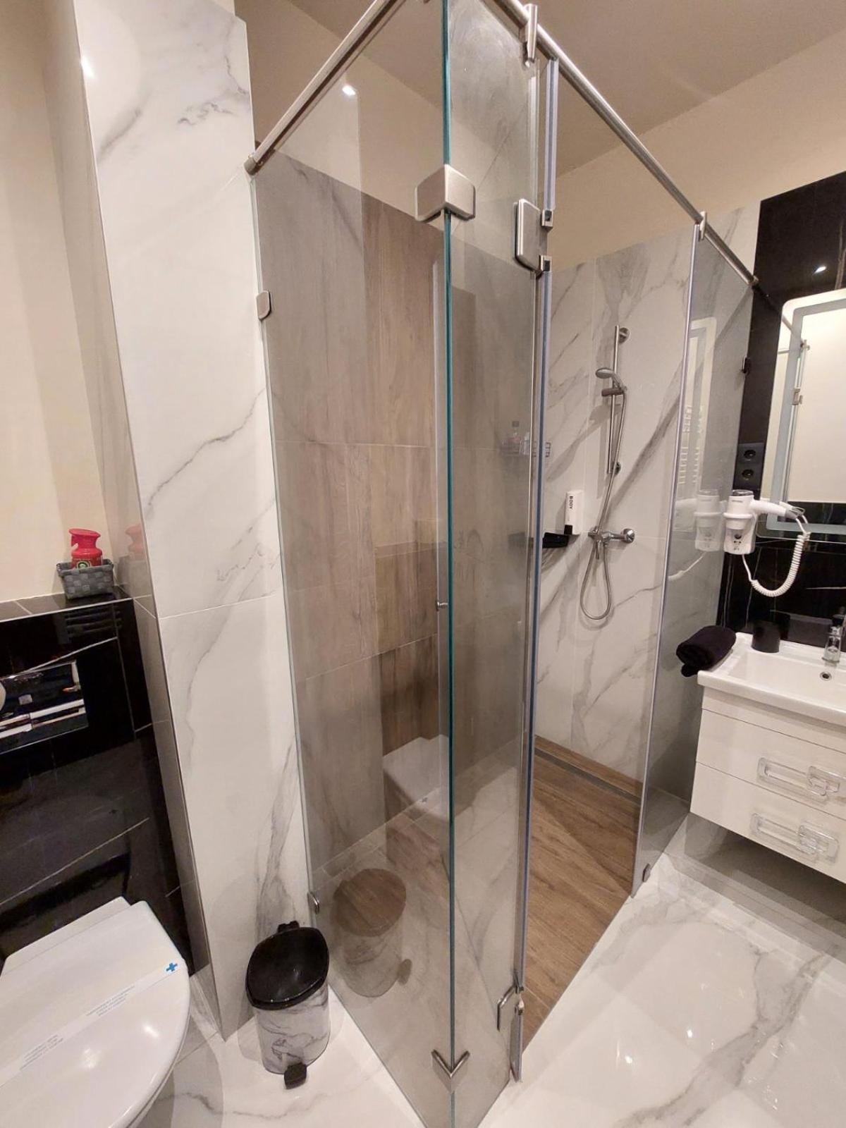 Silver Dawn Apartments Сегед Екстериор снимка