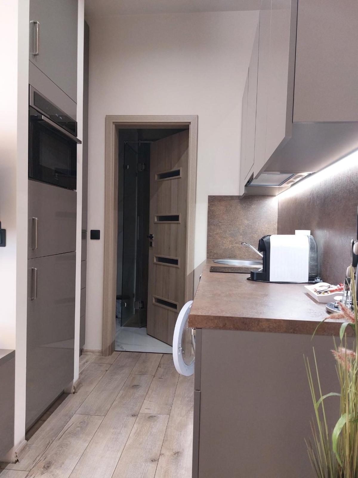Silver Dawn Apartments Сегед Екстериор снимка