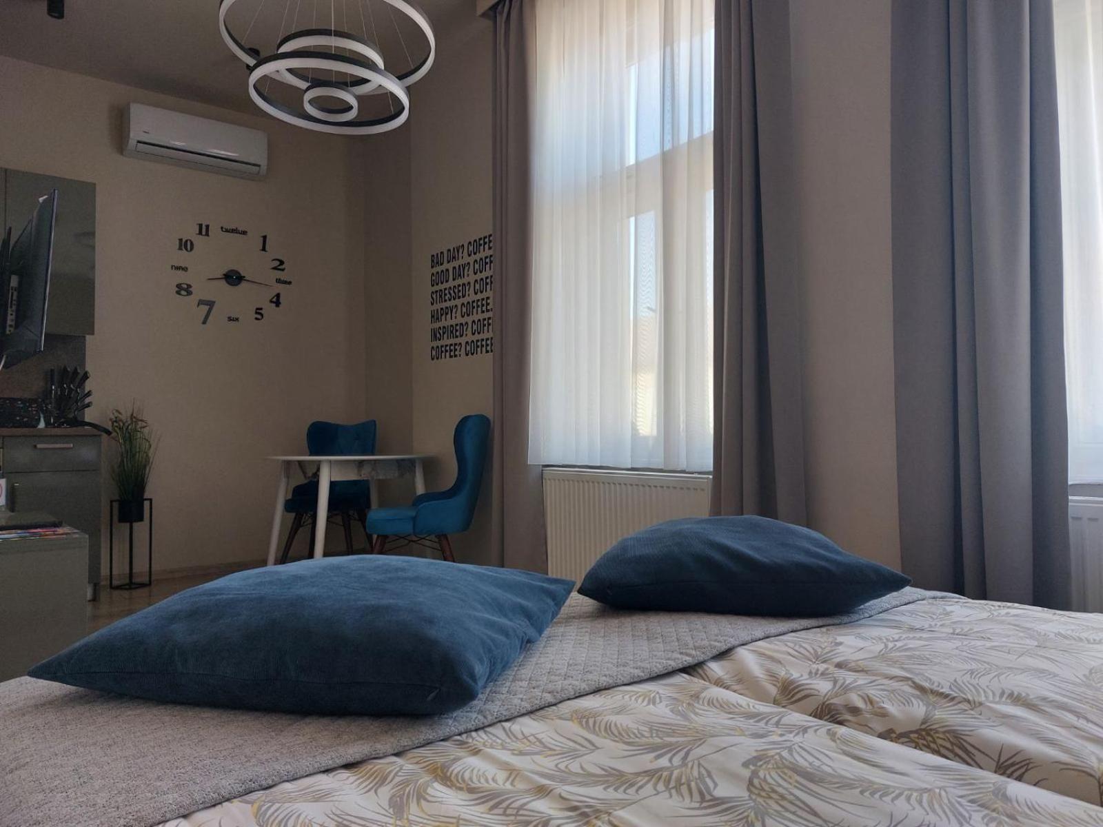 Silver Dawn Apartments Сегед Екстериор снимка