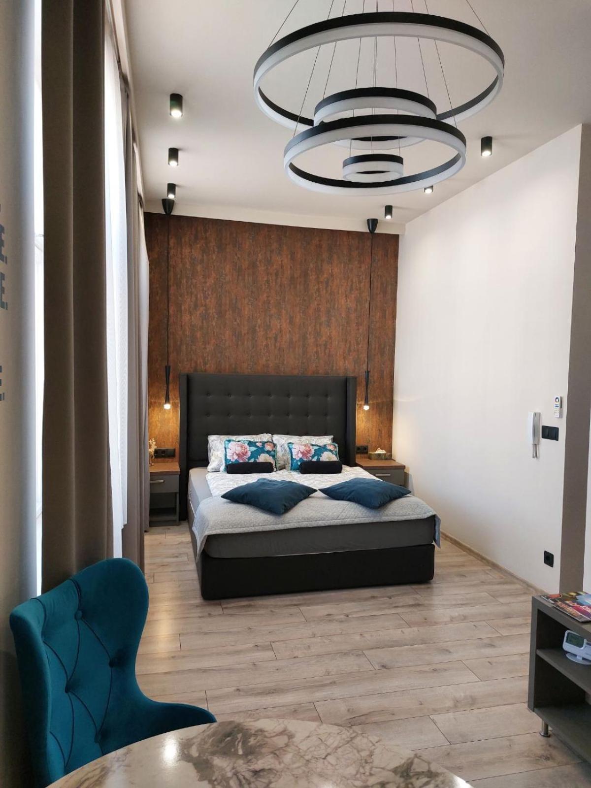 Silver Dawn Apartments Сегед Екстериор снимка