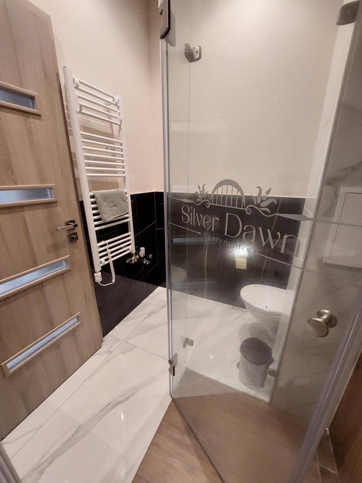 Silver Dawn Apartments Сегед Екстериор снимка