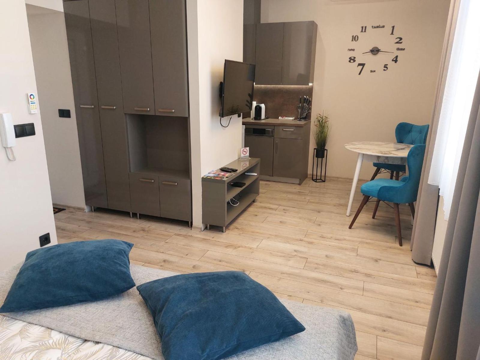 Silver Dawn Apartments Сегед Екстериор снимка