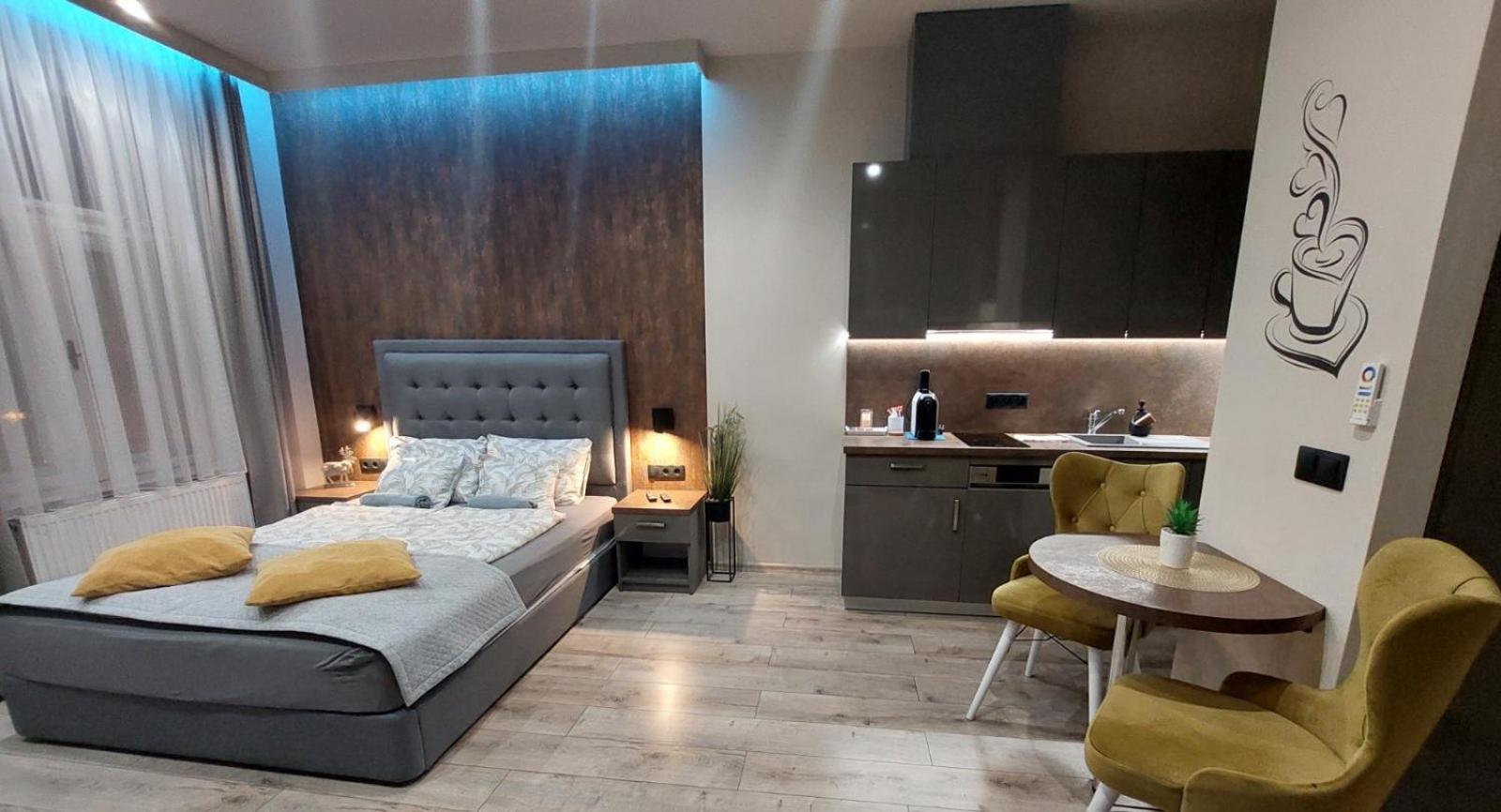 Silver Dawn Apartments Сегед Екстериор снимка