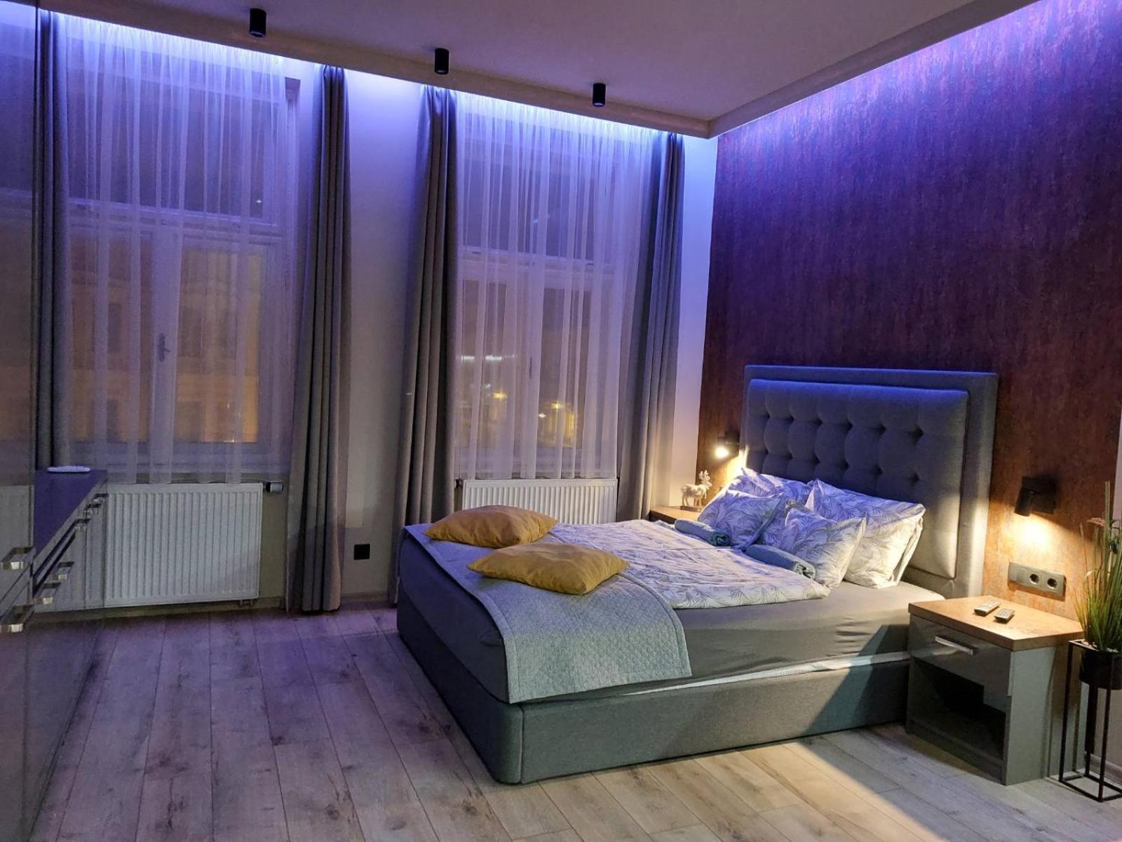 Silver Dawn Apartments Сегед Екстериор снимка