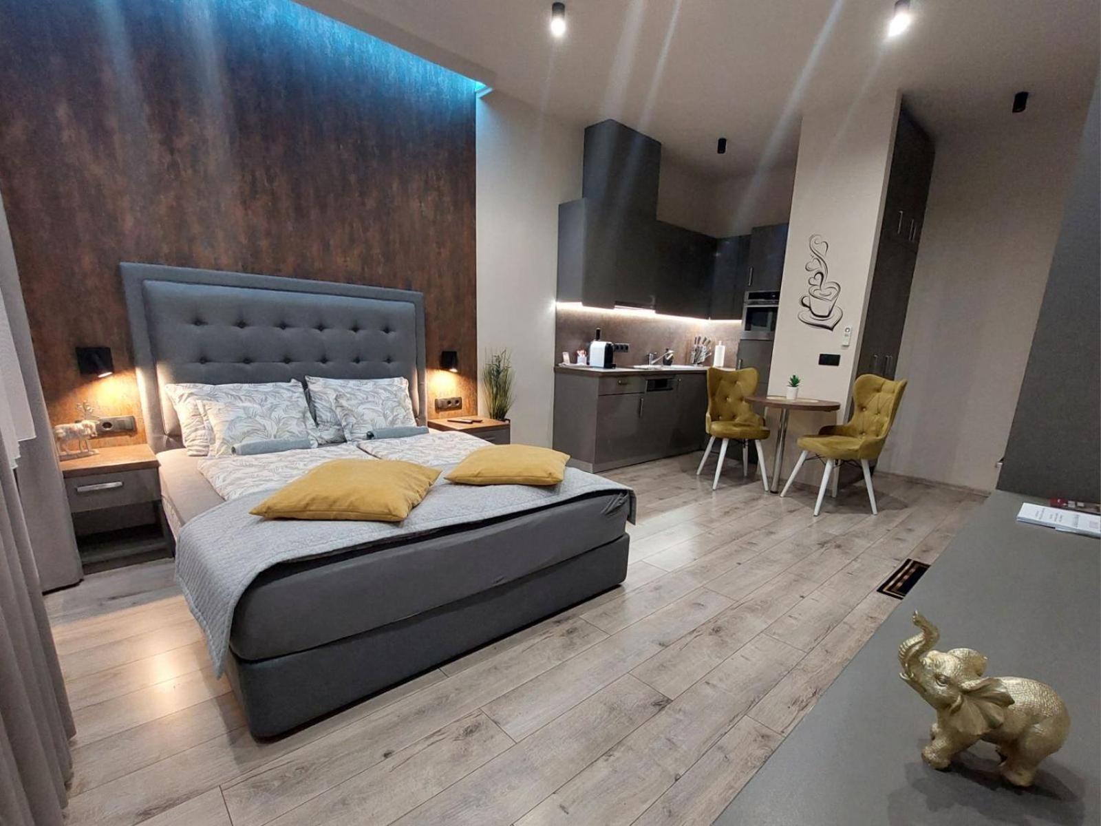 Silver Dawn Apartments Сегед Екстериор снимка
